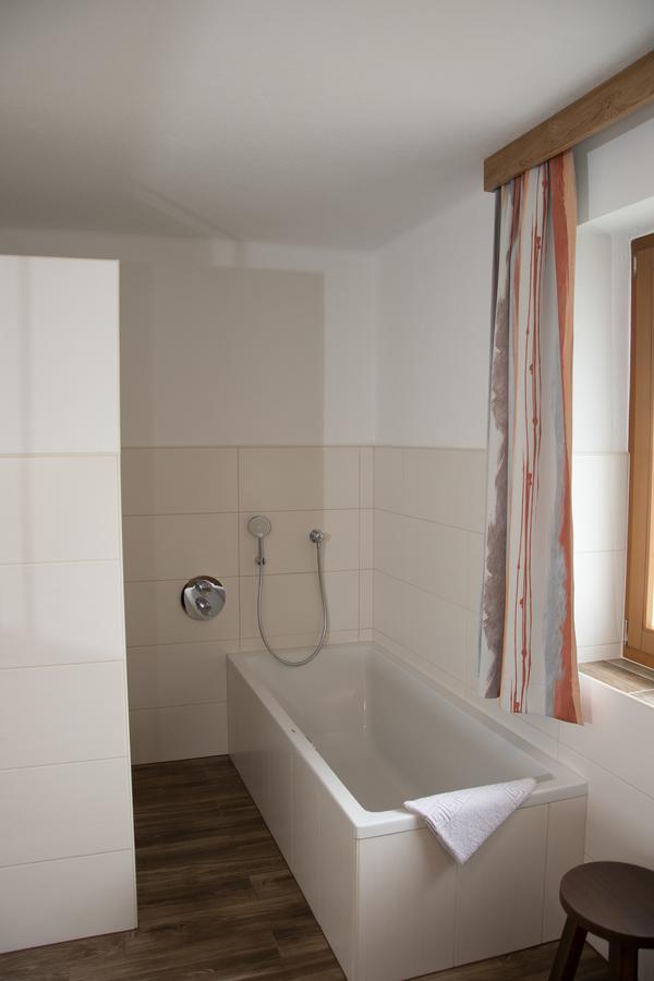فندق Haus Guggenberger Liesing المظهر الخارجي الصورة